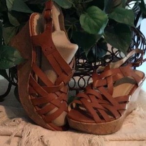 Shoe